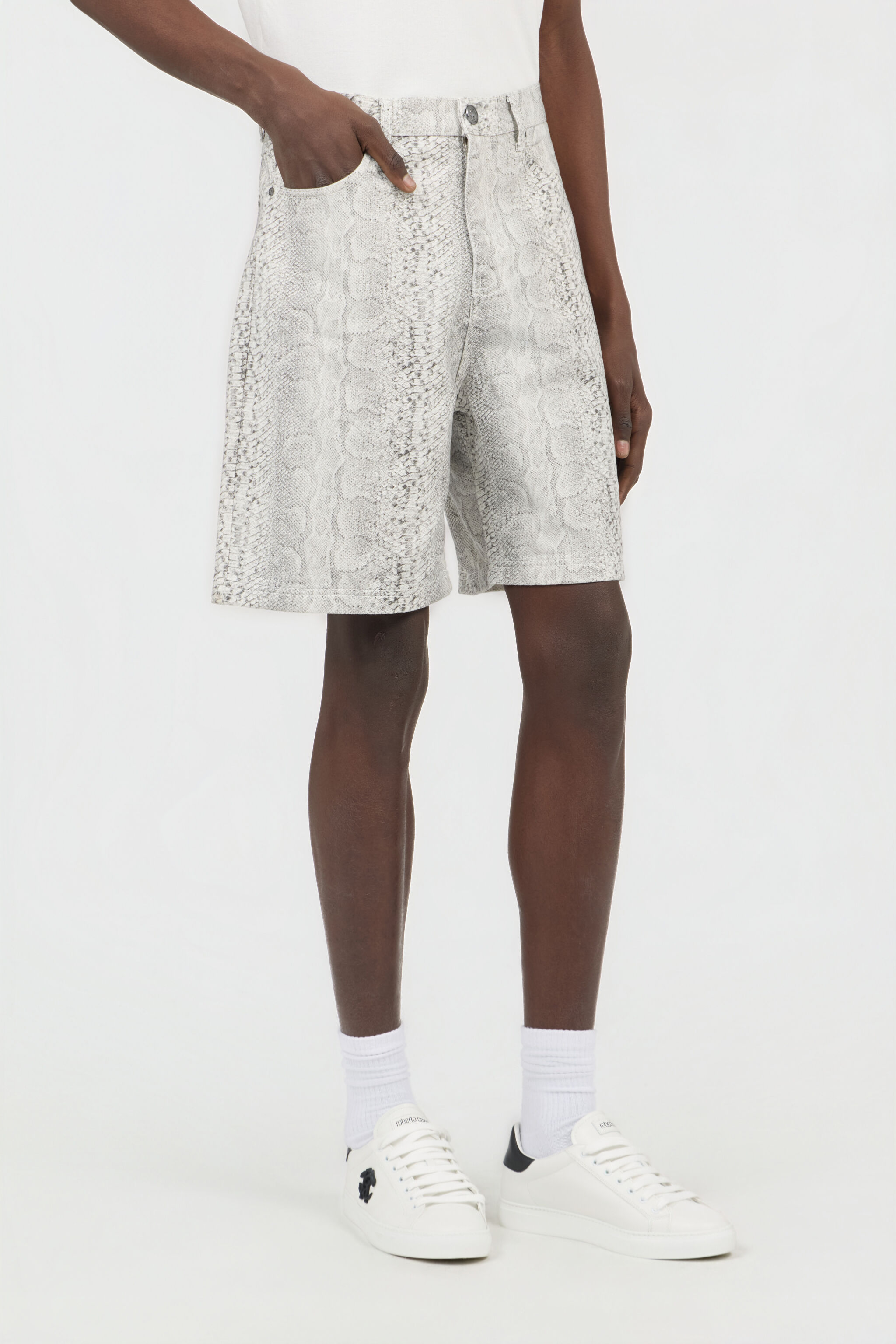 RC Snakeskin Print Denim Shorts WHITE SOJ20H-DL008