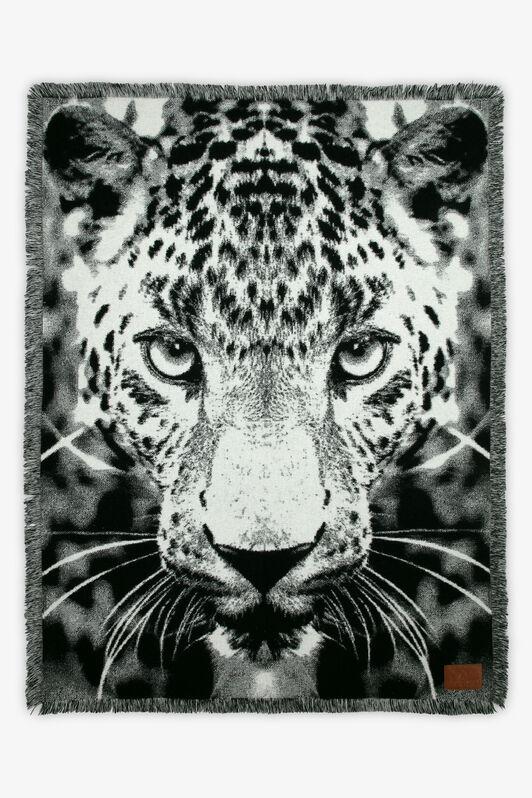 HO Jacquard Plaid with Leopard BLACK & WHITE VALH05-IH014