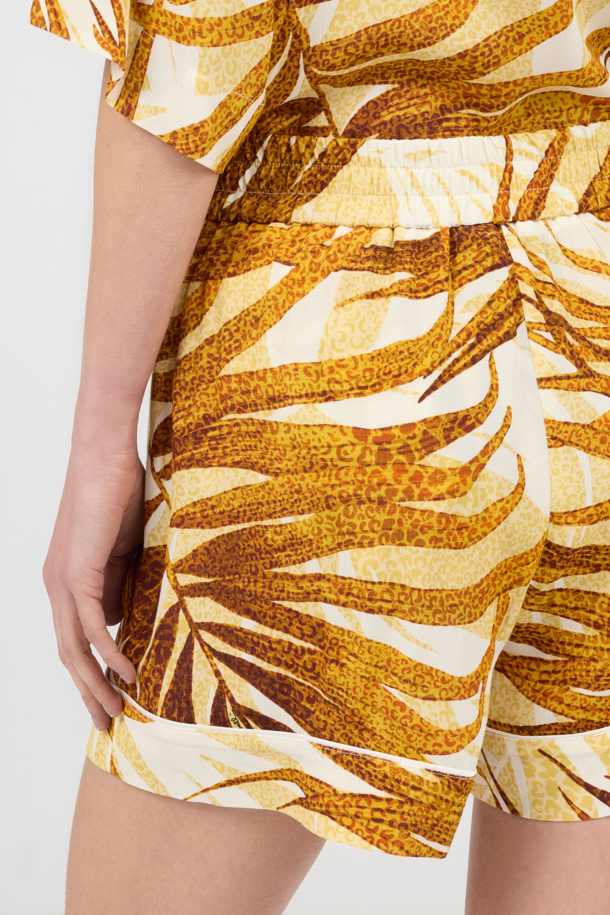 JC Shorts mit Golden Palm-Print DAFFODIL WFT180-WF557