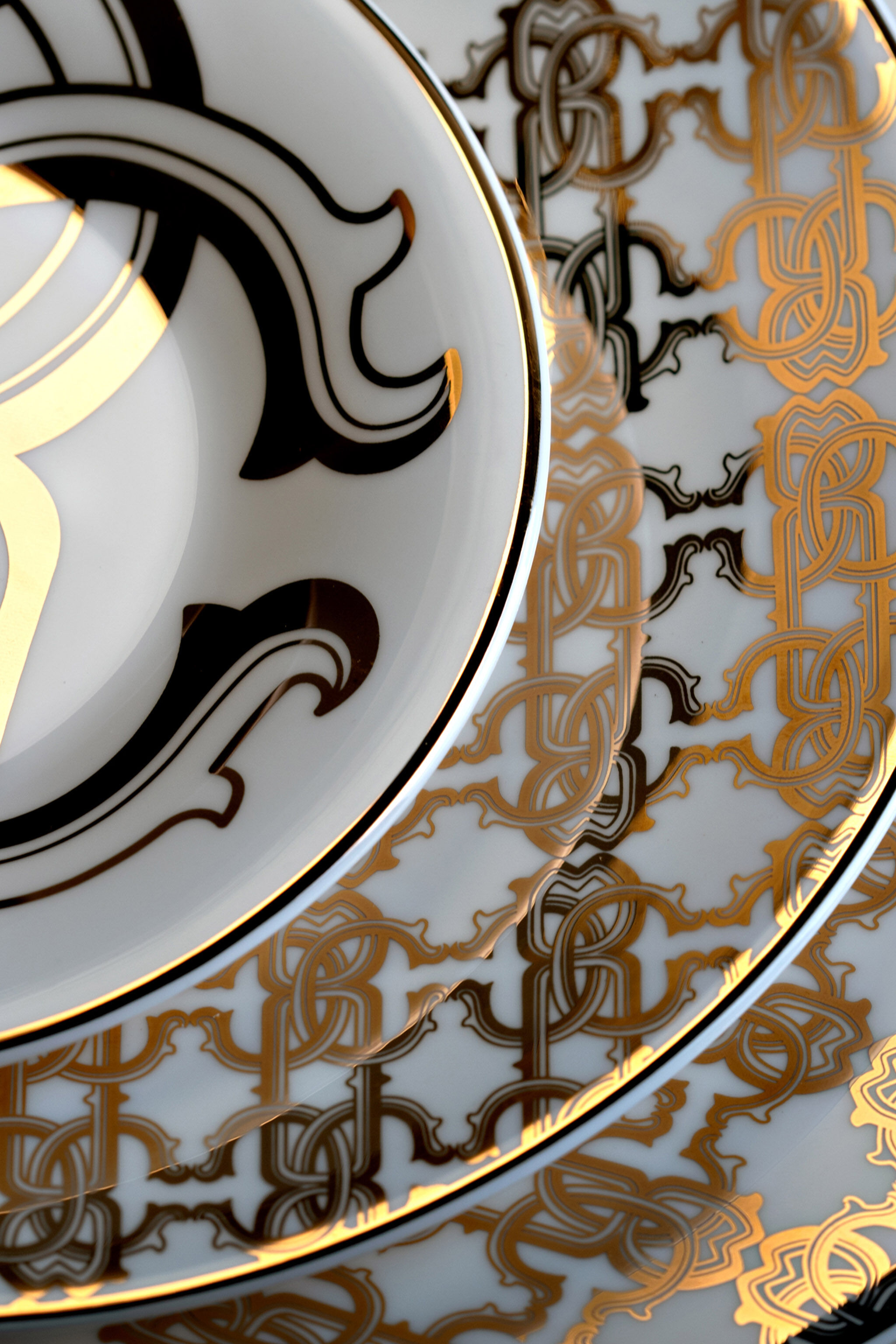 HO Monogram Gold 2 Bread Plates Set Gold RALA50-IA055