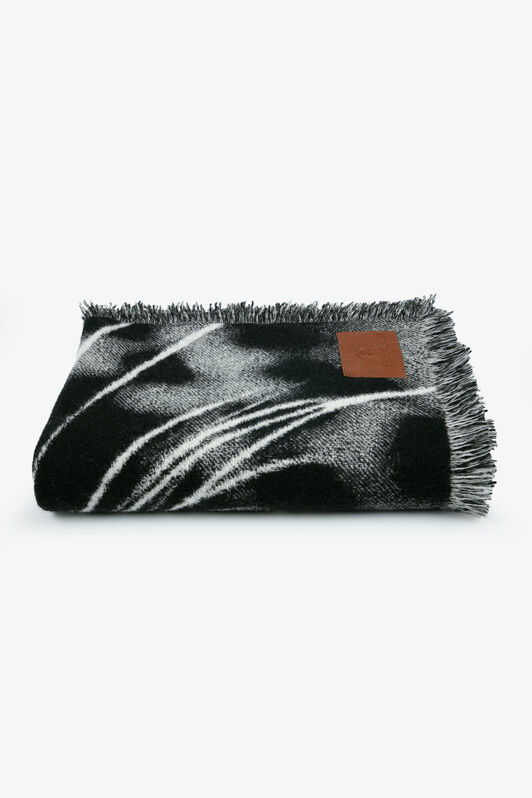 HO Jacquard Plaid with Leopard BLACK & WHITE VALH05-IH014