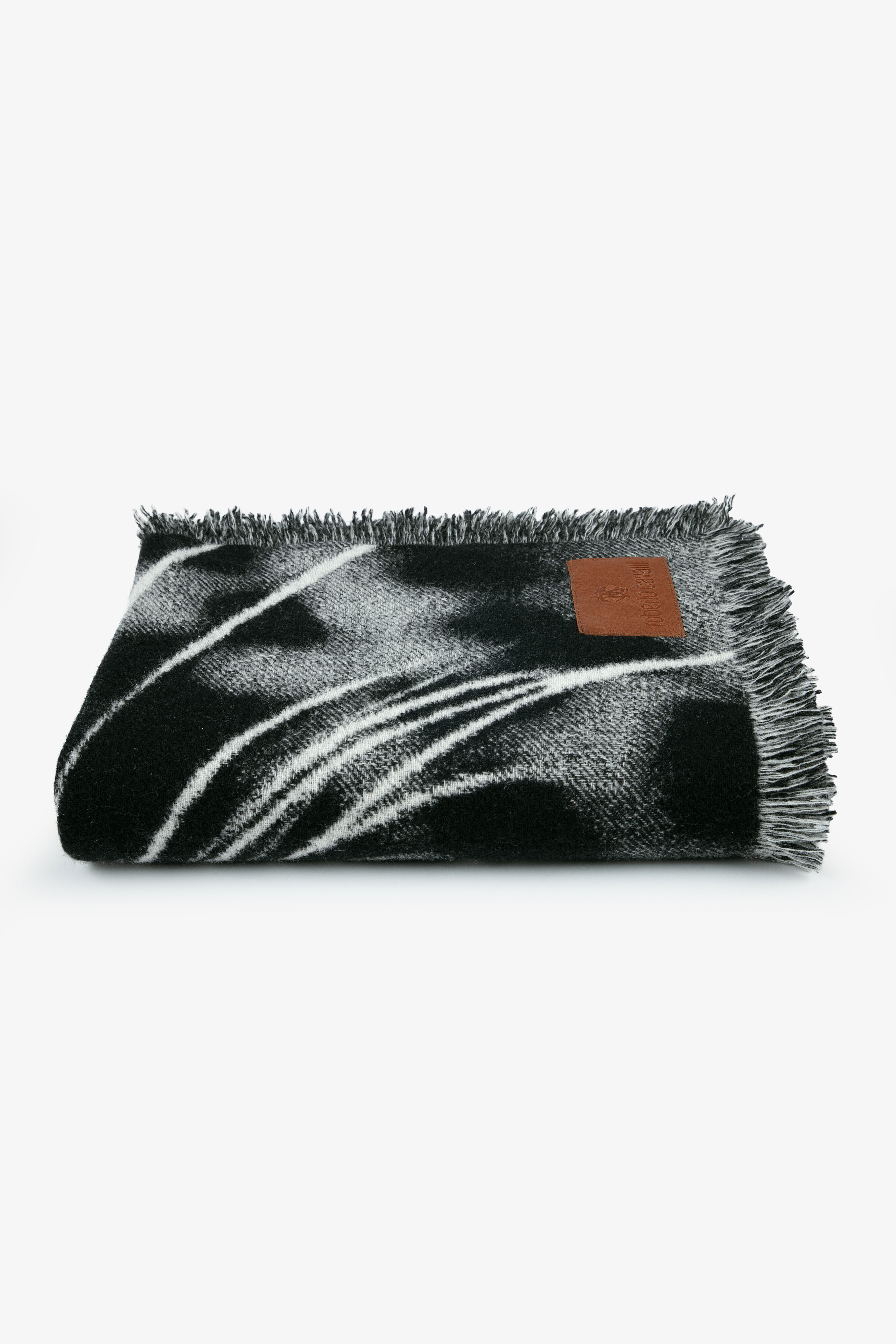 HO Jacquard Plaid with Leopard BLACK & WHITE VALH05-IH014