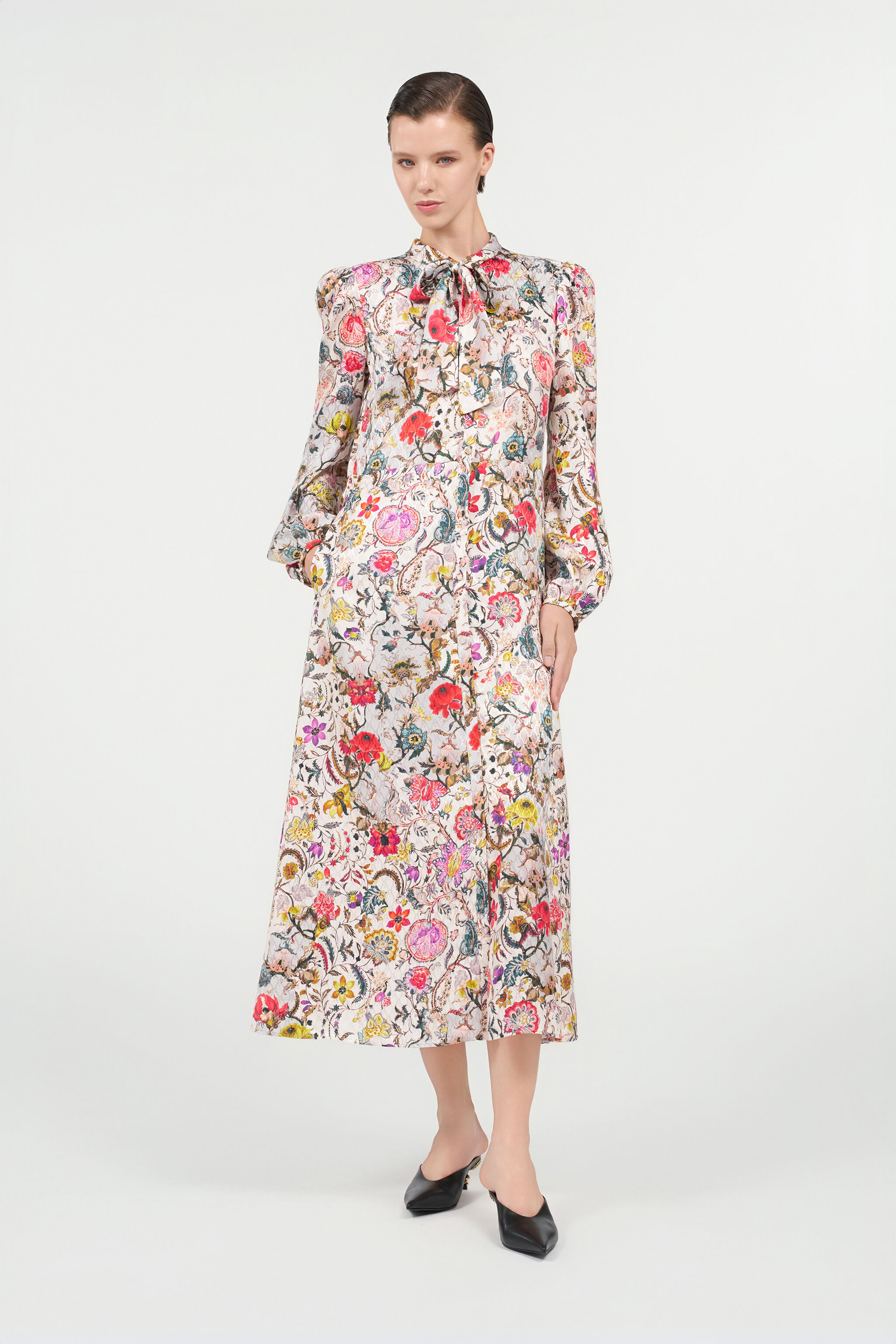 RC Langes Seidenkleid mit Florentine Flowers-Print BEIGE WQT112-RYR29