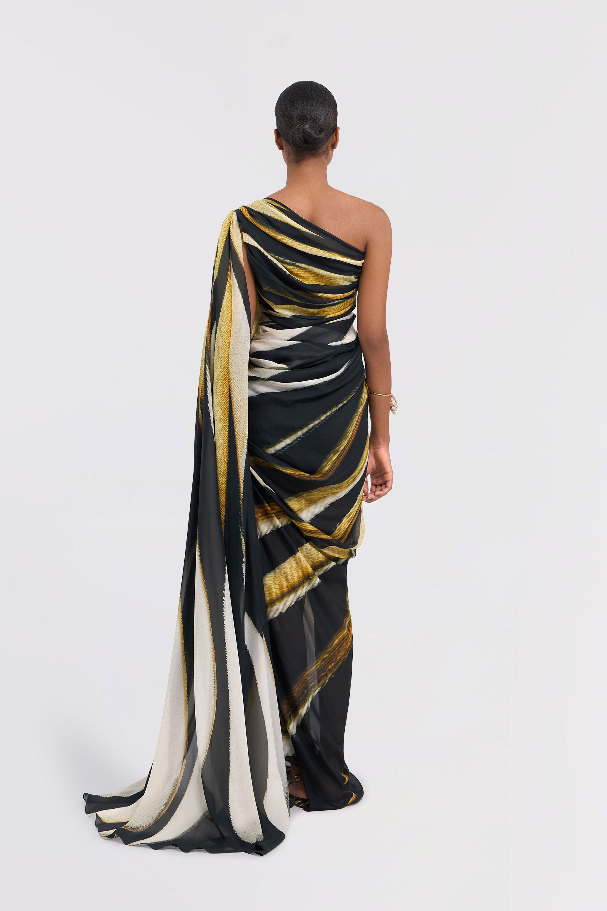 RC Vestido Maxi De Seda Con Estampado Ray Of Gold Oro TKT106-CTM33